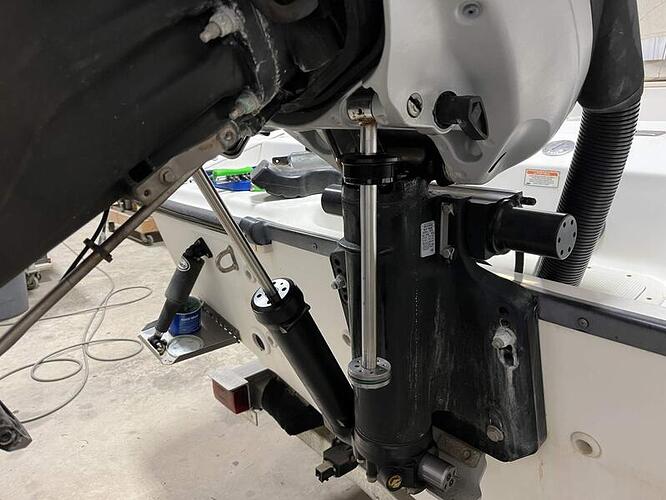 Verado Hydraulic Cylinder Repair 14.jpg